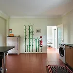 Casa Carvalho De Bouca, Moreira Moncao
