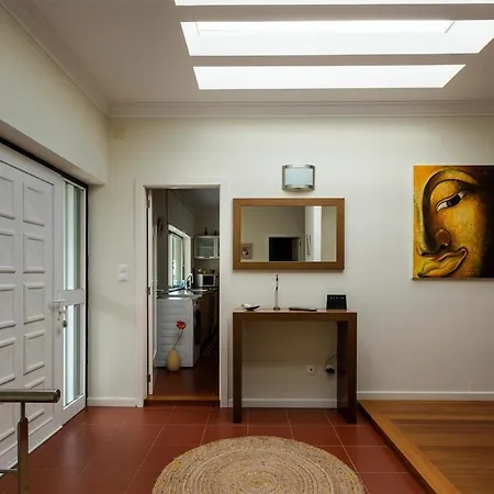 Casa Carvalho De Bouca, Moreira Moncao Cortinhas