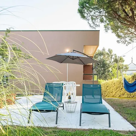 Casa Carvalho De Bouca, Moreira Moncao *