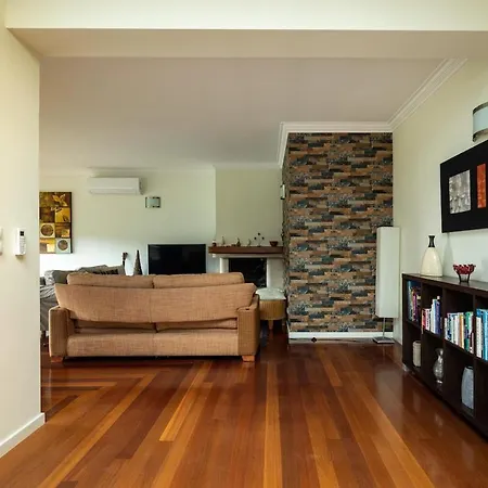 Casa Carvalho De Bouca, Moreira Moncao