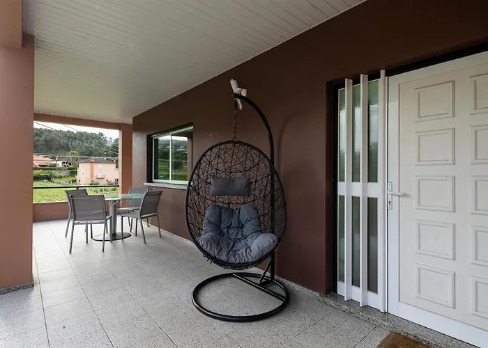 Casa Carvalho De Bouca, Moreira Moncao * Cortinhal