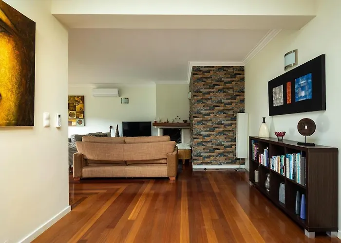 Casa Carvalho De Bouca, Moreira Moncao